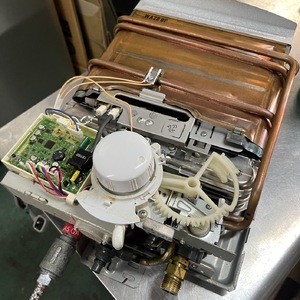 瞬間湯沸かし器
